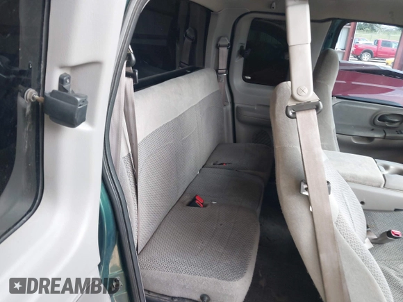 1999 Ford F-150 XL с VIN 1FTRX18L9XNA51887, выставлен на аукционе IAAI как лот 42498279 с пробегом Не указан миль и . История ставок и продаж доступна на DreamBid. Изображение 8.