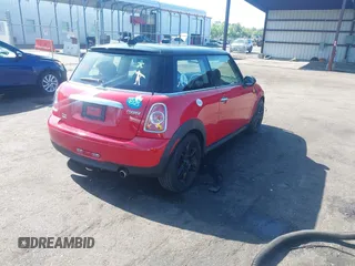 2013 MINI Hardtop with VIN WMWSU3C58DT683041, listed as a IAAI auction lot 42162366 with 76,724 mi miles and . Bid and sale history available at DreamBid. Image 4.
