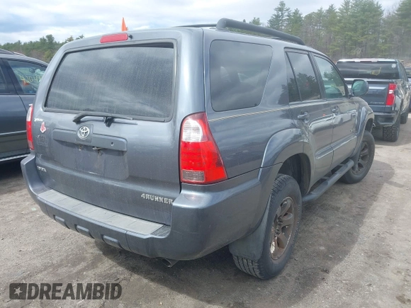 2007 Toyota 4Runner SR5 with VIN JTEZU14R970084450, listed as a IAAI auction lot 42048738 with 246,699 mi miles. Bid and sale history available at carsss.com. Image 4.