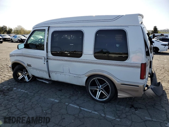 2000 Chevrolet Astro Cargo YF7 z VIN 1GBDM19W1YB211571, wystawiony jako Copart lot #52156885 z przebiegiem 211 508 mil mil oraz Nie do naprawy • Non repairable. Historia ofert i sprzedaży dostępna na DreamBid. Obrazek 2.