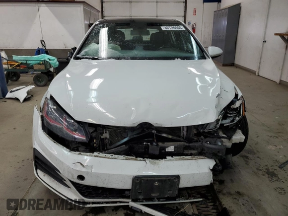 2018 Volkswagen Golf GTI S with VIN 3VW447AU5JM250863, listed as a Copart auction lot 45706455 with 94,440 mi miles and Salvage Title. Bid and sale history available at carsss.com. Image 5.