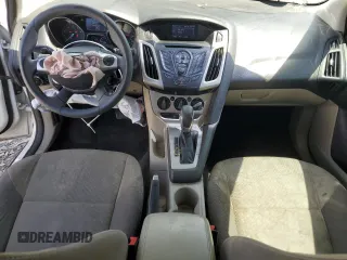 2014 Ford Focus SE with VIN 1FADP3F21EL119694, listed as a Copart auction lot 49823525 with 177,391 mi miles and Non Repairable. Bid and sale history available at DreamBid. Image 8.