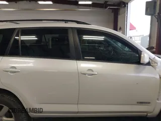 2008 Toyota RAV4 Ltd with VIN JTMZK31V685023648, listed as a IAAI auction lot 41813467 with 160,222 mi miles. Bid and sale history available at carsss.com. Image 13.