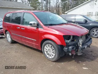 2012 Chrysler Town & Country Limited with VIN 2C4RC1GG4CR214376, listed as a IAAI auction lot 41930343 with 197,279 mi miles. Bid and sale history available at carsss.com. Image 1.