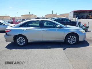 2016 Toyota Camry XLE with VIN 4T1BF1FK4GU148625, listed as a IAAI auction lot 41742421 with 88,582 mi miles. Bid and sale history available at carsss.com. Image 13.