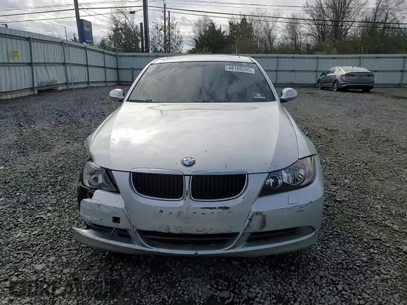 2007 BMW 3 Series 328xi with VIN WBAVC93587KX55997, listed as a Copart auction lot 48160595 with 318,852 mi miles and Salvage Title. Bid and sale history available at carsss.com. Image 10.