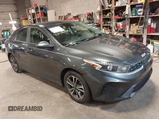 2022 Kia Forte LXS z VIN 3KPF24AD8NE500693, wystawiony jako IAAI lot #42046066 z przebiegiem 50 964 mil mil oraz . Historia ofert i sprzedaży dostępna na DreamBid. Obrazek 1.