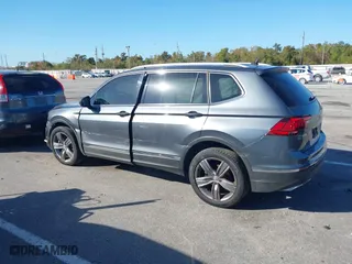 2019 Volkswagen Tiguan SEL Premium with VIN 3VV4B7AX6KM086321, listed as a IAAI auction lot 41121116 with 77,646 mi miles. Bid and sale history available at carsss.com. Image 14.