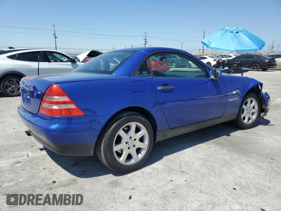 1998 Mercedes-Benz SLK 230/320 with VIN WDBKK47F7WF067901, listed as a Copart auction lot 55122585 with 76,748 mi miles and Salvage title. Bid and sale history available at DreamBid. Image 3.