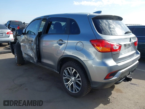 2018 Mitsubishi Outlander ES z VIN JA4AP3AU7JZ001723, wystawiony jako IAAI lot #41945205 z przebiegiem 112 570 mil mil oraz . Historia ofert i sprzedaży dostępna na DreamBid. Obrazek 3.