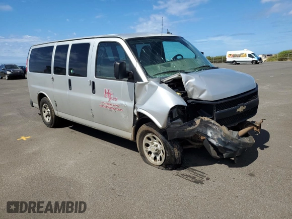 2011 Chevrolet Express Passenger LS z VIN 1GNSGBF4XB1169764, wystawiony jako Copart lot #64512794 z przebiegiem 75 532 mil mil oraz Szkoda całkowita • Salvage title. Historia ofert i sprzedaży dostępna na DreamBid. Obrazek 4.