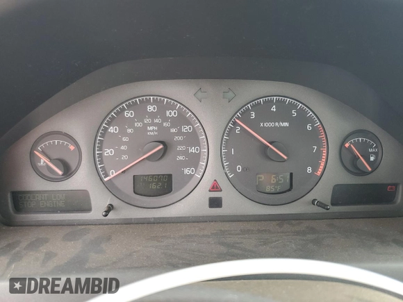 2002 Volvo V70 with VIN YV1SZ58D821075359, listed as a Copart auction lot 54994675 with 146,070 mi miles and Salvage title. Bid and sale history available at DreamBid. Image 9.