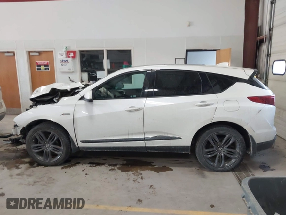 2019 Acura RDX w/A-Spec Pkg with VIN 5J8TC2H64KL800117, listed as a IAAI auction lot 41555780 with 88,183 mi miles. Bid and sale history available at carsss.com. Image 15.