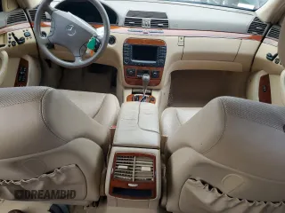 2005 Mercedes-Benz S-Class 4.3L with VIN WDBNG70J25A440157, listed as a Copart auction lot 79240744 with 136,844 mi miles and Salvage Title. Bid and sale history available at carsss.com. Image 8.