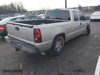 2004 Chevrolet Silverado 1500 Work Truck with VIN 2GCEC19T541158392, listed as a IAAI auction lot 41355324 with 1 mi miles. Bid and sale history available at carsss.com. Image 4.
