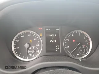 2017 Mercedes-Benz Metris Passenger z VIN WD4PG2EE8H3322704, wystawiony jako Copart lot #71613624 z przebiegiem 40 429 mil mil oraz Szkoda całkowita • Salvage title. Historia ofert i sprzedaży dostępna na DreamBid. Obrazek 9.