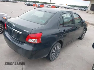 2010 Toyota Yaris с VIN JTDBT4K33A4069192, выставлен на аукционе IAAI как лот 42466525 с пробегом 218 489 миль миль и . История ставок и продаж доступна на DreamBid. Изображение 4.