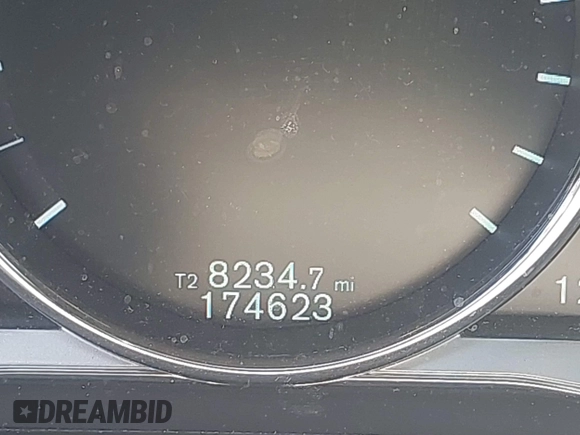 2015 Volvo XC60 T6 с VIN YV4902RK5F2762130, выставлен на аукционе IAAI как лот 42080997 с пробегом 174 623 миль миль и . История ставок и продаж доступна на DreamBid. Изображение 15.