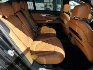 2022 BMW 7 Series 750i xDrive with VIN WBA7U2C01NCK83702, listed as a Copart auction lot 74327704 with Not provided miles and Salvage title. Bid and sale history available at DreamBid. Image 10.