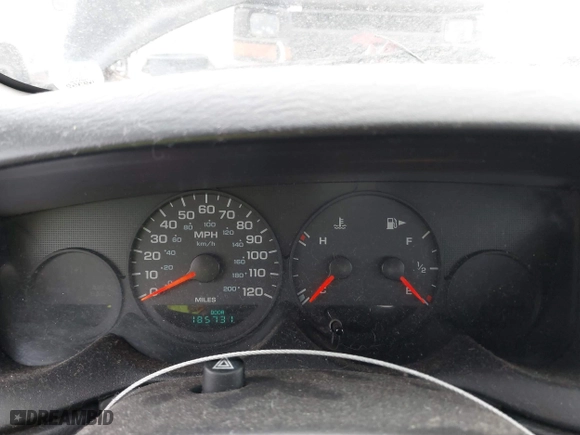 2005 Dodge Neon SE with VIN 1B3ES26C85D188331, listed as a IAAI auction lot 41462163 with 185,731 mi miles. Bid and sale history available at carsss.com. Image 7.