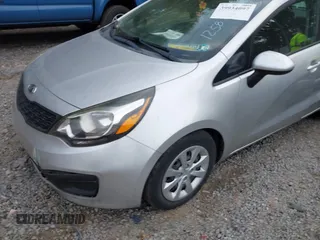 2013 Kia Rio LX z VIN KNADM4A33D6111258, wystawiony jako IAAI lot #39934097 z przebiegiem 53 008 mil mil oraz . Historia ofert i sprzedaży dostępna na DreamBid. Obrazek 17.