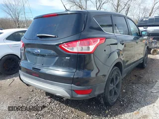 2015 Ford Escape SE z VIN 1FMCU0G73FUA15318, wystawiony jako IAAI lot #41797483 z przebiegiem 85 736 mil mil oraz . Historia ofert i sprzedaży dostępna na DreamBid. Obrazek 4.
