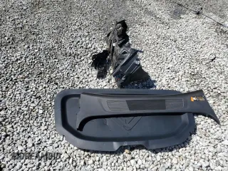 2024 Rivian R1S Adventure z VIN 7PDSGABA7RN034025, wystawiony jako Copart lot #49332795 z przebiegiem Nie podano mil oraz Szkody całkowita. Historia ofert i sprzedaży dostępna na DreamBid. Obrazek 13.