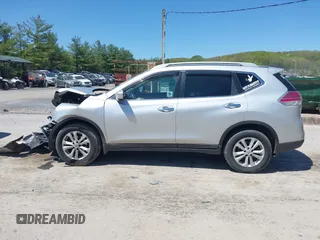 2015 Nissan Rogue SL with VIN 5N1AT2MVXFC753132, listed as a IAAI auction lot 42128483 with 90,030 mi miles and . Bid and sale history available at carsss.com. Image 14.