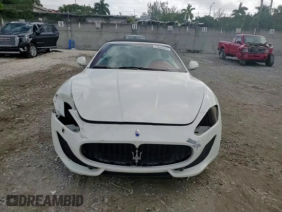 2015 Maserati GranTurismo Sport z VIN ZAM45VMA2F0154541, wystawiony jako Copart lot #79026524 z przebiegiem 38 791 mil mil oraz Nie do naprawy • Non repairable. Historia ofert i sprzedaży dostępna na DreamBid. Obrazek 14.