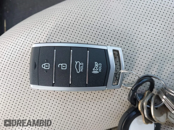2017 Genesis G80 5.0L Ultimate with VIN KMHGN4JF0HU207725, listed as a IAAI auction lot 40953010 with 84,738 mi miles. Bid and sale history available at carsss.com. Image 11.