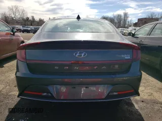 2020 Hyundai Sonata Hybrid Blue with VIN KMHL24JJ1LA009614, listed as a Copart auction lot 48516895 with 35,776 mi miles and Salvage Title. Bid and sale history available at carsss.com. Image 6.