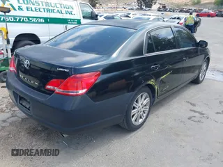 2006 Toyota Avalon XL with VIN 4T1BK36B26U134180, listed as a IAAI auction lot 42128863 with 162,177 mi miles. Bid and sale history available at carsss.com. Image 4.