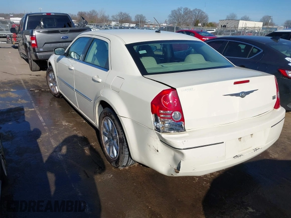 2008 Chrysler 300 Touring with VIN 2C3LA53G58H224652, listed as a IAAI auction lot 41460154 with 274,575 mi miles. Bid and sale history available at carsss.com. Image 3.
