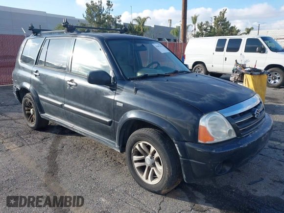 2006 Suzuki XL-7 Standard with VIN JS3TX92V564104539, listed as a IAAI auction lot 41493670 with 199,613 mi miles. Bid and sale history available at carsss.com. Image 1.