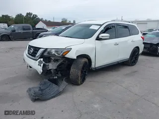 2020 Nissan Pathfinder SV with VIN 5N1DR2BN1LC613402, listed as a IAAI auction lot 41341241 with 99776 miles. Bid and sale history available at carsss.com. Image 17.