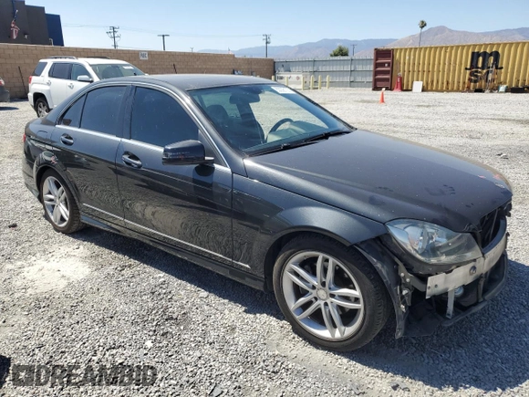 2014 Mercedes-Benz C 250 Sport с VIN WDDGF4HB9EG248990, выставлен на аукционе Copart как лот 63036105 с пробегом 103 693 миль миль и Списание • Salvage title. История ставок и продаж доступна на DreamBid. Изображение 4.