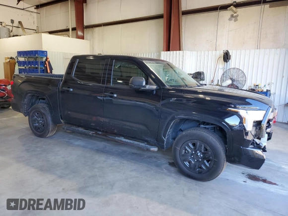 2023 Toyota Tundra SR z VIN 5TFKB5DB8PX113093, wystawiony jako Copart lot #80488324 z przebiegiem 24 200 mil mil oraz Szkoda całkowita • Salvage title. Historia ofert i sprzedaży dostępna na DreamBid. Obrazek 4.