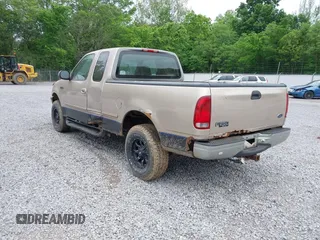 1997 Ford F-250 with VIN 2FTFX28L0VCA54351, listed as a IAAI auction lot 42160898 with 384,085 mi miles and . Bid and sale history available at DreamBid. Image 3.