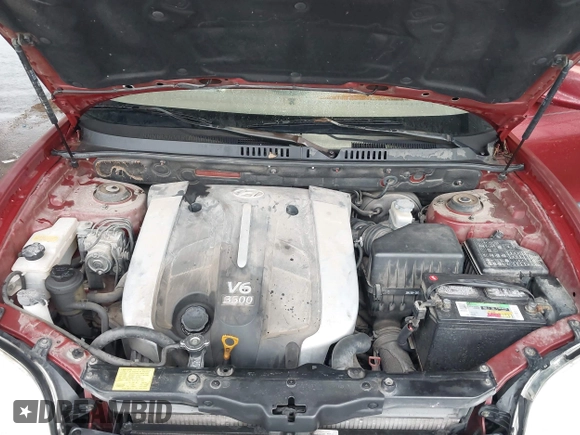 2004 Hyundai Santa Fe GLS with VIN KM8SC13E04U675340, listed as a IAAI auction lot 42181034 with 185,089 mi miles and . Bid and sale history available at DreamBid. Image 10.