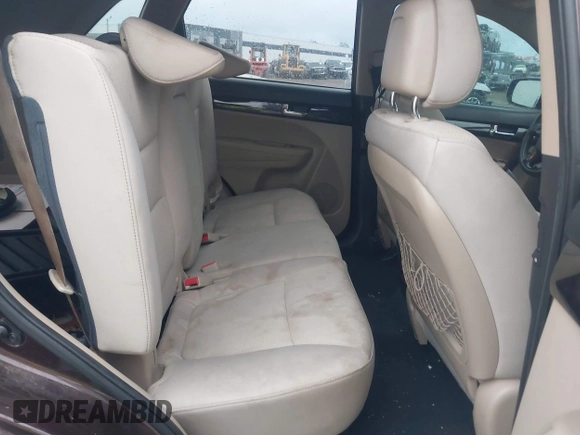 2011 Kia Sorento LX with VIN 5XYKT3A13BG094591, listed as a IAAI auction lot 41986727 with 237,681 mi miles. Bid and sale history available at carsss.com. Image 8.