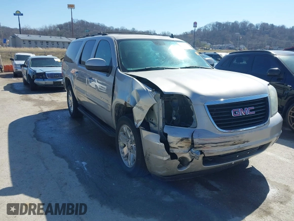2007 GMC Yukon XL SLT with VIN 1GKFK16337J282185, listed as a IAAI auction lot 41738290 with 295,458 mi miles. Bid and sale history available at carsss.com. Image 1.