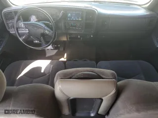 2006 Chevrolet Silverado 1500 LT1 with VIN 2GCEC13T061176102, listed as a Copart auction lot 52390965 with 215,312 mi miles and Salvage Title. Bid and sale history available at carsss.com. Image 8.