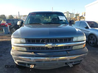 2002 Chevrolet Silverado 1500 LT with VIN 2GCEK19TX21183045, listed as a IAAI auction lot 40668595 with 211,358 mi miles. Bid and sale history available at carsss.com. Image 12.