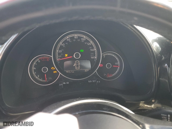 2017 Volkswagen Beetle 1.8T S with VIN 3VWF17AT1HM624811, listed as a Copart auction lot 86899234 with 0 mi miles and Salvage Title. Bid and sale history available at carsss.com. Image 9.