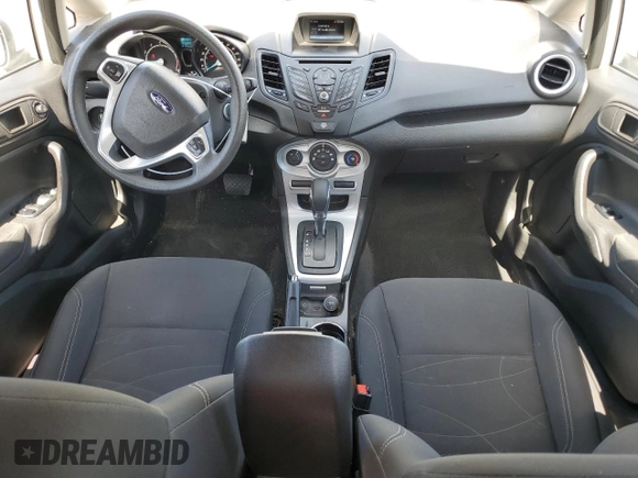 2018 Ford Fiesta SE z VIN 3FADP4BJ7JM114172, wystawiony jako Copart lot #54014805 z przebiegiem 66 828 mil mil oraz Szkoda całkowita • Salvage title. Historia ofert i sprzedaży dostępna na DreamBid. Obrazek 8.