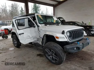 2024 Jeep Wrangler Willys z VIN 1C4RJXN65RW199230, wystawiony jako IAAI lot #41642606 z przebiegiem Nie podano mil oraz . Historia ofert i sprzedaży dostępna na DreamBid. Obrazek 1.
