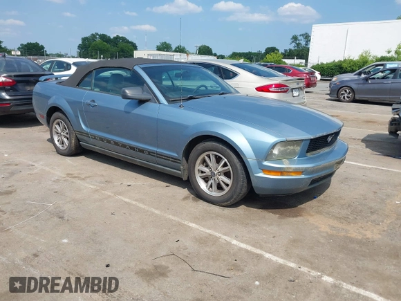 2005 Ford Mustang Deluxe with VIN 1ZVFT84N555175518, listed as a IAAI auction lot 42427276 with 196,095 mi miles and . Bid and sale history available at DreamBid. Image 1.