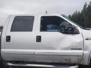 2003 Ford F-350 XL z VIN 1FTSW31F63EB28150, wystawiony jako IAAI lot #41600324 z przebiegiem Nie podano mil oraz . Historia ofert i sprzedaży dostępna na DreamBid. Obrazek 13.