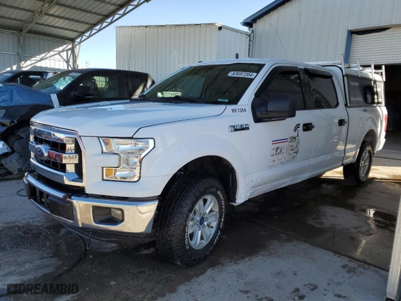 2015 Ford F-150 XLT w/HD Payload Pkg with VIN 1FTFW1EFXFKD51264, listed as a Copart auction lot 83697204 with 0 mi miles and Salvage Title. Bid and sale history available at carsss.com. Image 1.