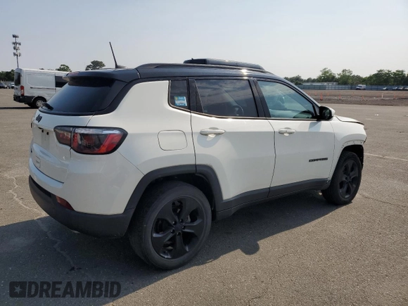 2018 Jeep Compass Latitude z VIN 3C4NJDBB3JT326243, wystawiony jako Copart lot #60688755 z przebiegiem 55 432 mil mil oraz Szkoda całkowita • Salvage title. Historia ofert i sprzedaży dostępna na DreamBid. Obrazek 3.